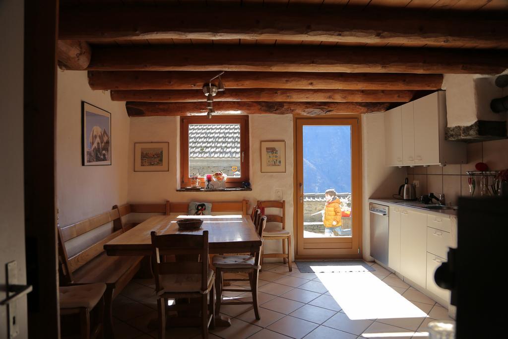 Casa Dosc Bed & Breakfast Verdabbio ภายนอก รูปภาพ